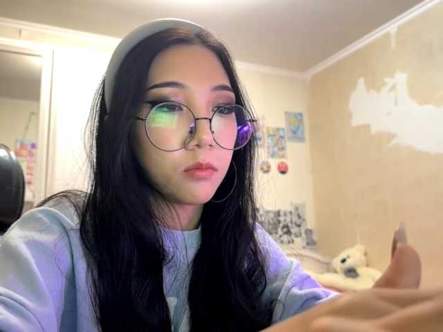 GlennaVandermeulen live cam on BongaCams