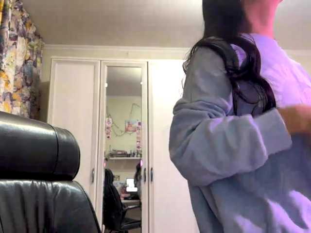 GlennaVandermeulen live cam on BongaCams