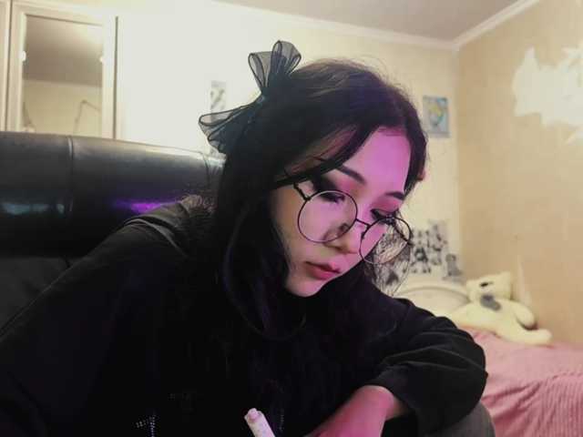 GlennaVandermeulen live cam on BongaCams