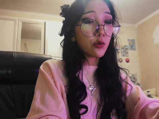 GlennaVandermeulen live cam on BongaCams