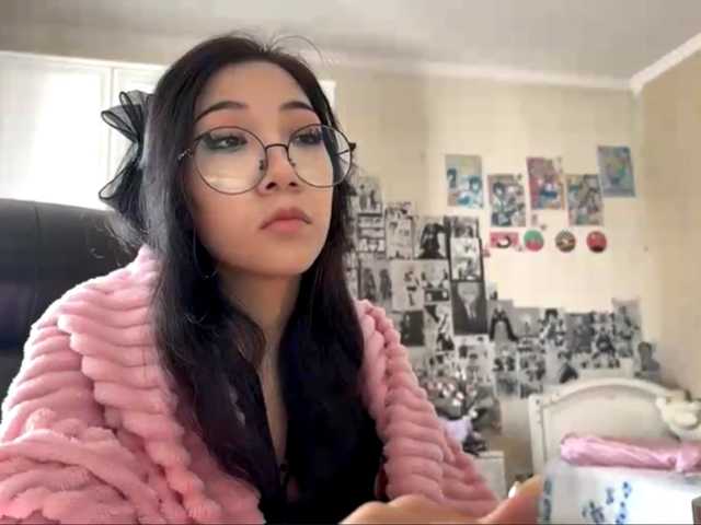 GlennaVandermeulen live cam on BongaCams