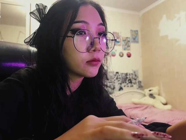 GlennaVandermeulen live cam on BongaCams