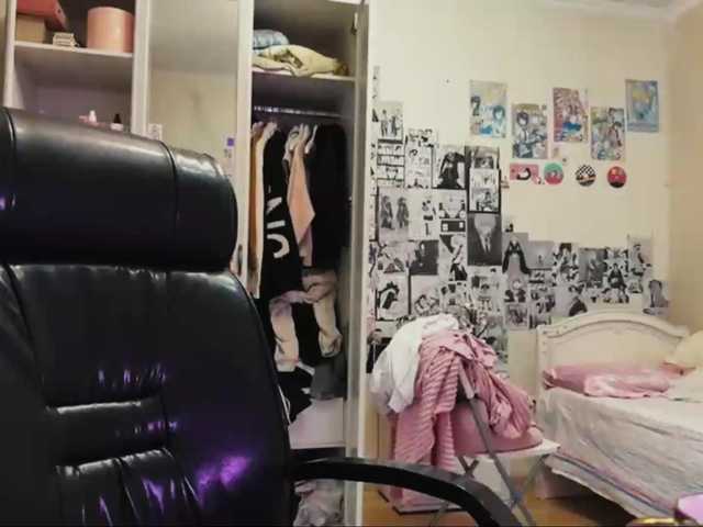 GlennaVandermeulen live cam on BongaCams
