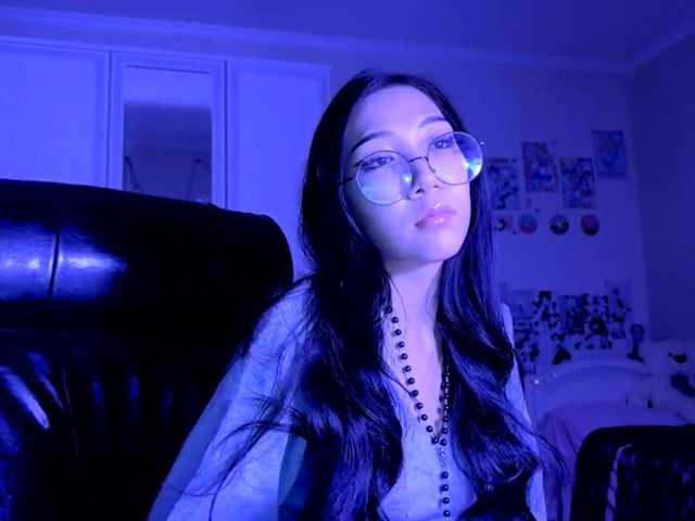 GlennaVandermeulen live cam on BongaCams