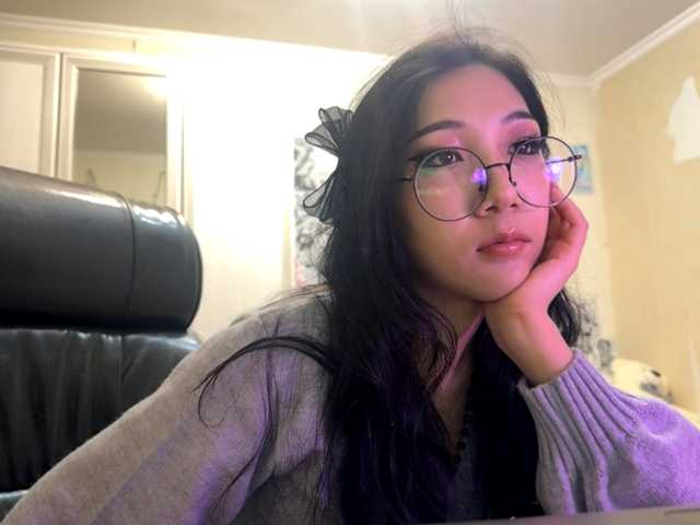 GlennaVandermeulen live cam on BongaCams