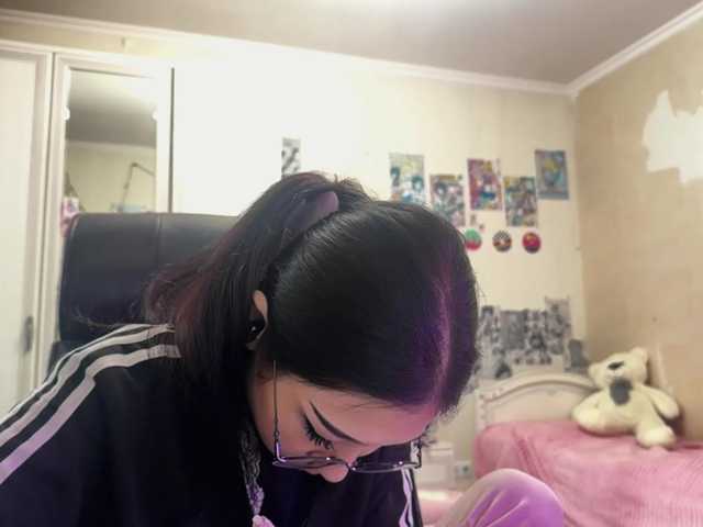 GlennaVandermeulen live cam on BongaCams