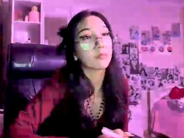 GlennaVandermeulen live cam on BongaCams