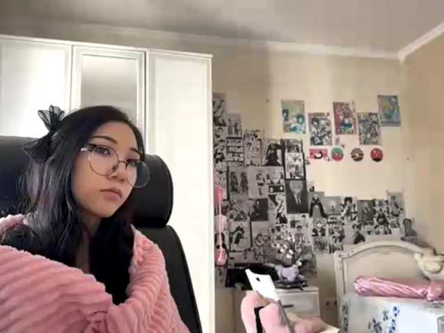 GlennaVandermeulen live cam on BongaCams