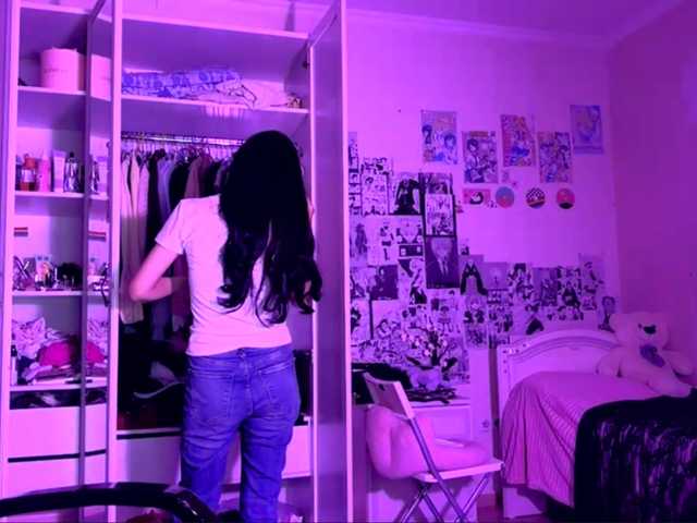 GlennaVandermeulen live cam on BongaCams