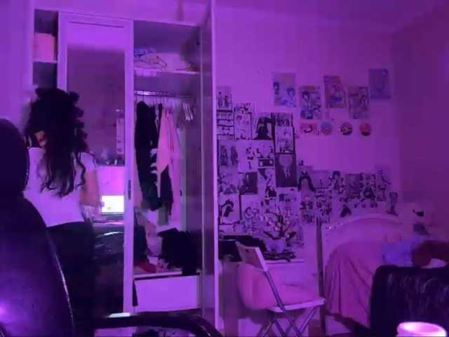 GlennaVandermeulen live cam on BongaCams