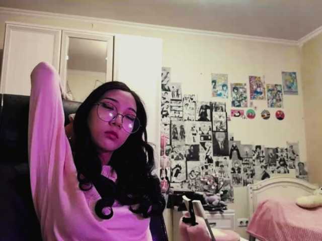 GlennaVandermeulen live cam on BongaCams