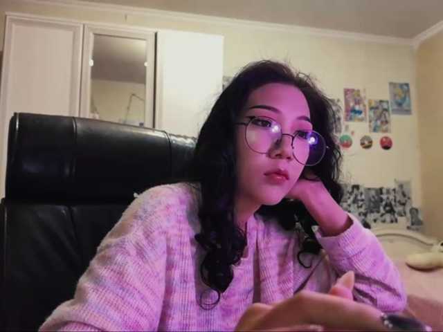 GlennaVandermeulen live cam on BongaCams