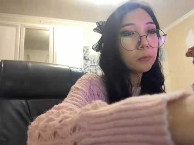 GlennaVandermeulen live cam on BongaCams
