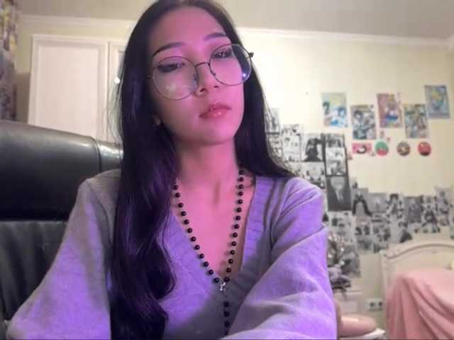 GlennaVandermeulen live cam on BongaCams