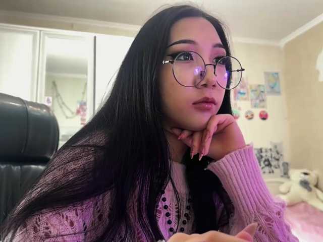 GlennaVandermeulen live cam on BongaCams