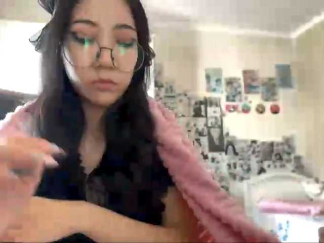 GlennaVandermeulen live cam on BongaCams