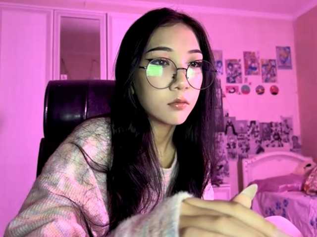 GlennaVandermeulen live cam on BongaCams