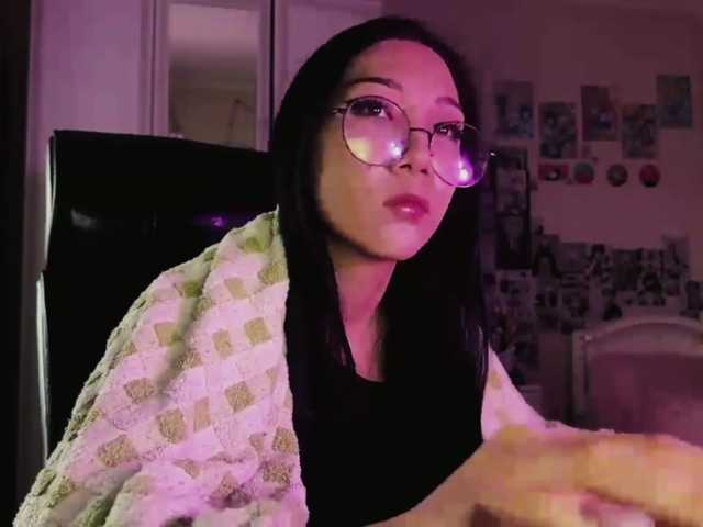 GlennaVandermeulen live cam on BongaCams
