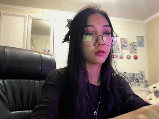 GlennaVandermeulen live cam on BongaCams