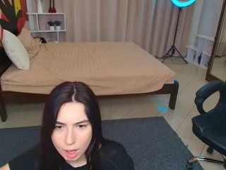 Mila-Vael Porn Show