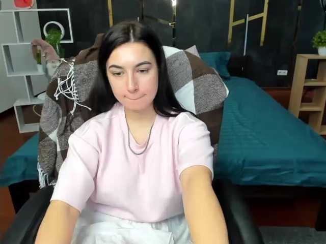 Mila-Vael live cam preview