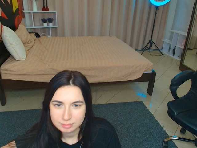 Mila-Vael live cam preview