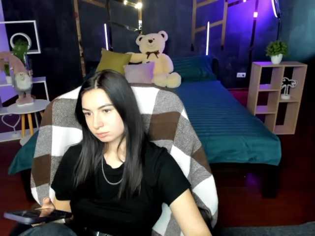 Mila-Vael live cam preview