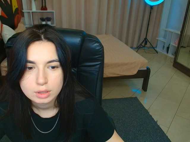 Mila-Vael, live now on BongaCams