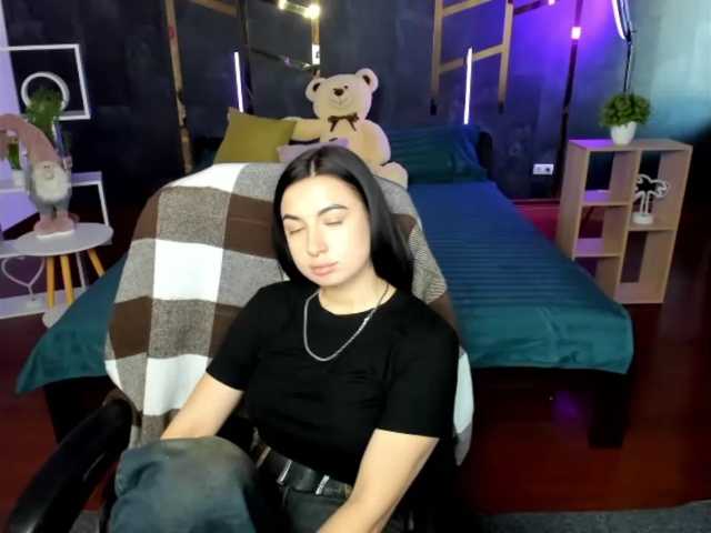Mila-Vael live cam preview