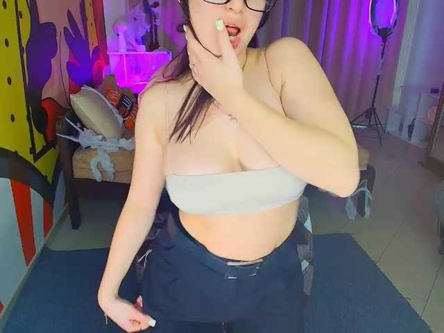 Mila-Vael live cam on BongaCams