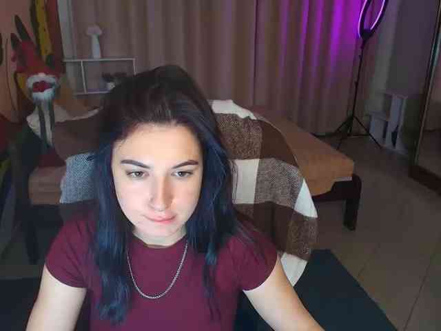 mila-vael's live room