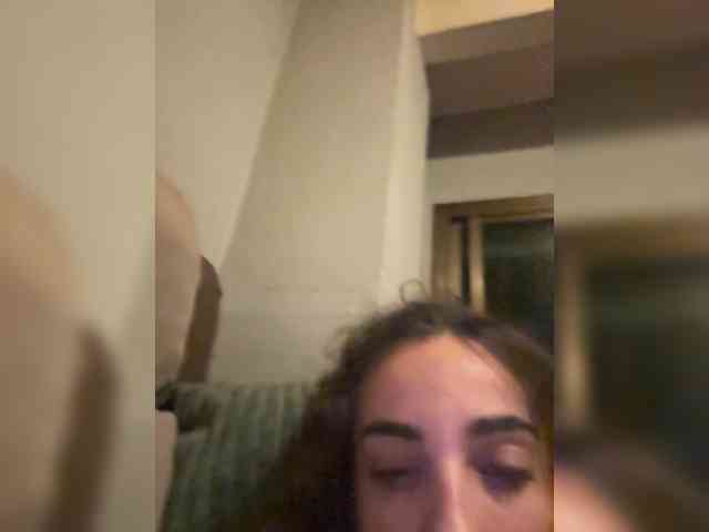 Luciavencono's live stream