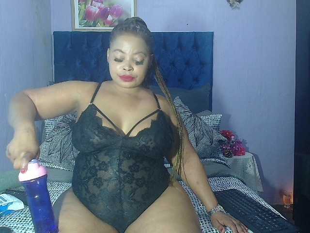 Belinder002 live cam on BongaCams