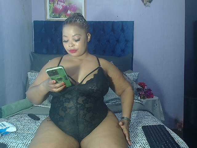 Belinder002 live cam on BongaCams
