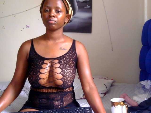 FuckMeeNow live cam on BongaCams