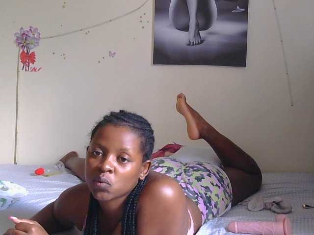 FuckMeeNow live cam on BongaCams