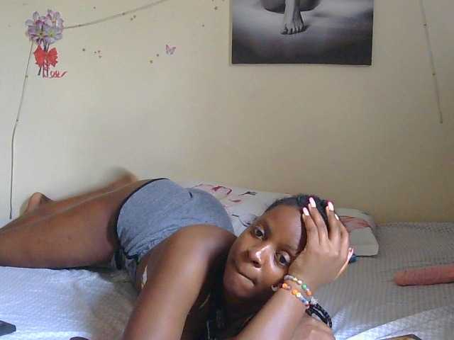 FuckMeeNow webcam bongacams model stream image