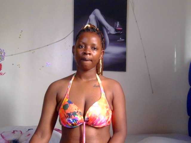 FuckMeeNow live cam on BongaCams