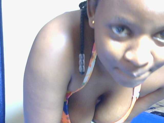 FuckMeeNow live cam on BongaCams