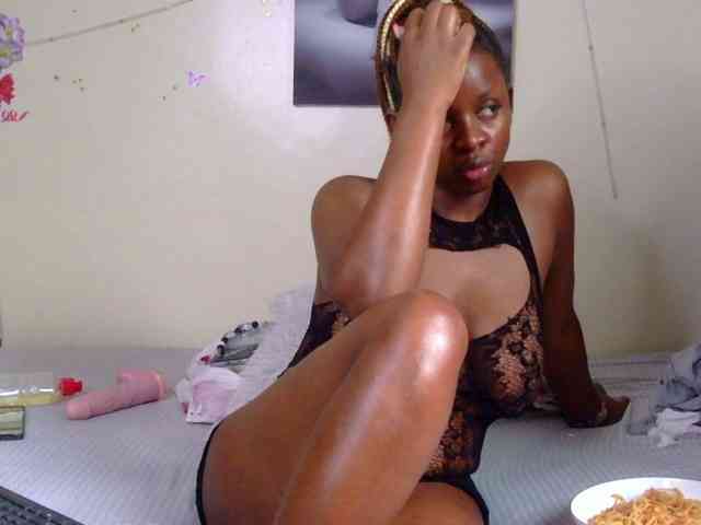 Model: FuckMeeNow