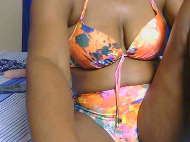 FuckMeeNow webcam