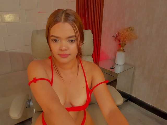 Maddyssonx live cam on BongaCams