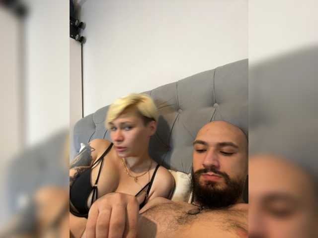 KiraSaint live cam on BongaCams