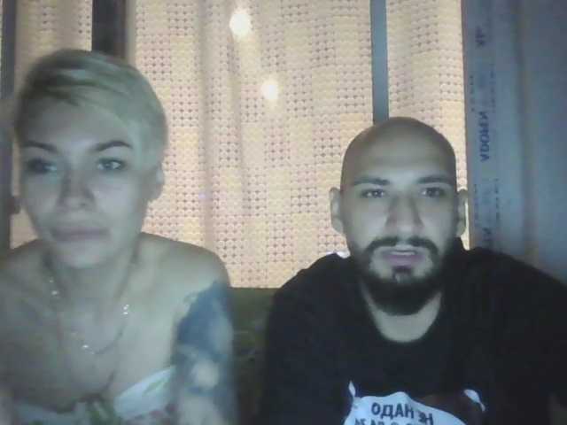 KiraSaint live cam on BongaCams