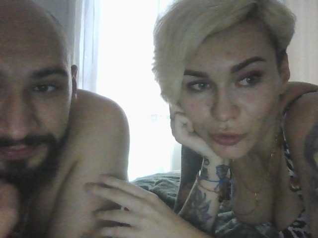 KiraSaint live cam on BongaCams