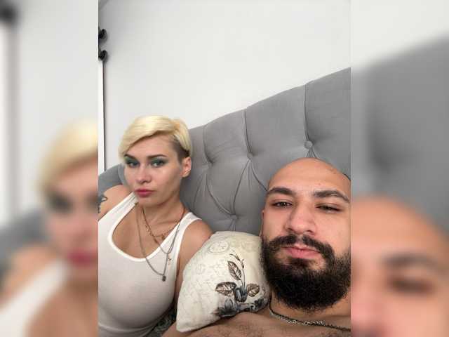 KiraSaint live cam preview