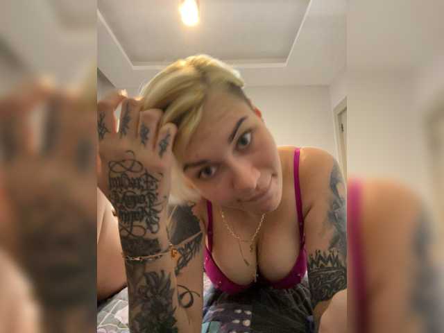 Live трансляция KiraSaint - slutnetki.online