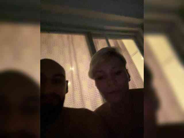 KiraSaint Live Webcam on BongaCams
