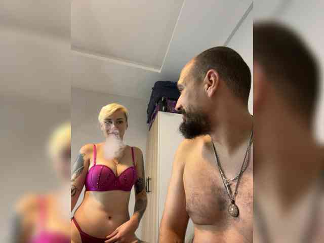 KiraSaint webcam