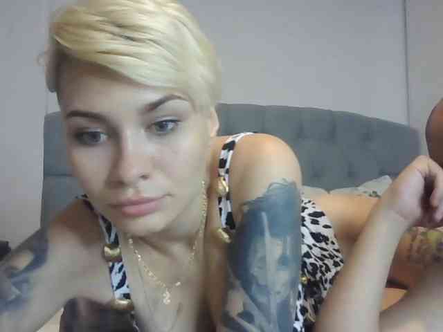 KiraSaint webcam